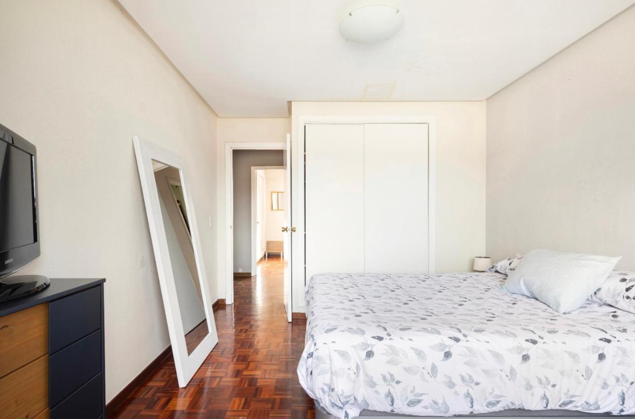 Apartamento En El Centro De Ourense Luaran gambar